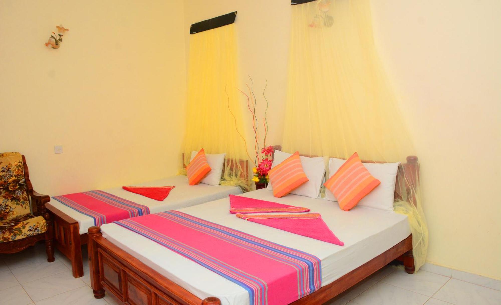 Tissa Rainbow Guest & Yala Hotel Tissamaharama Exterior foto