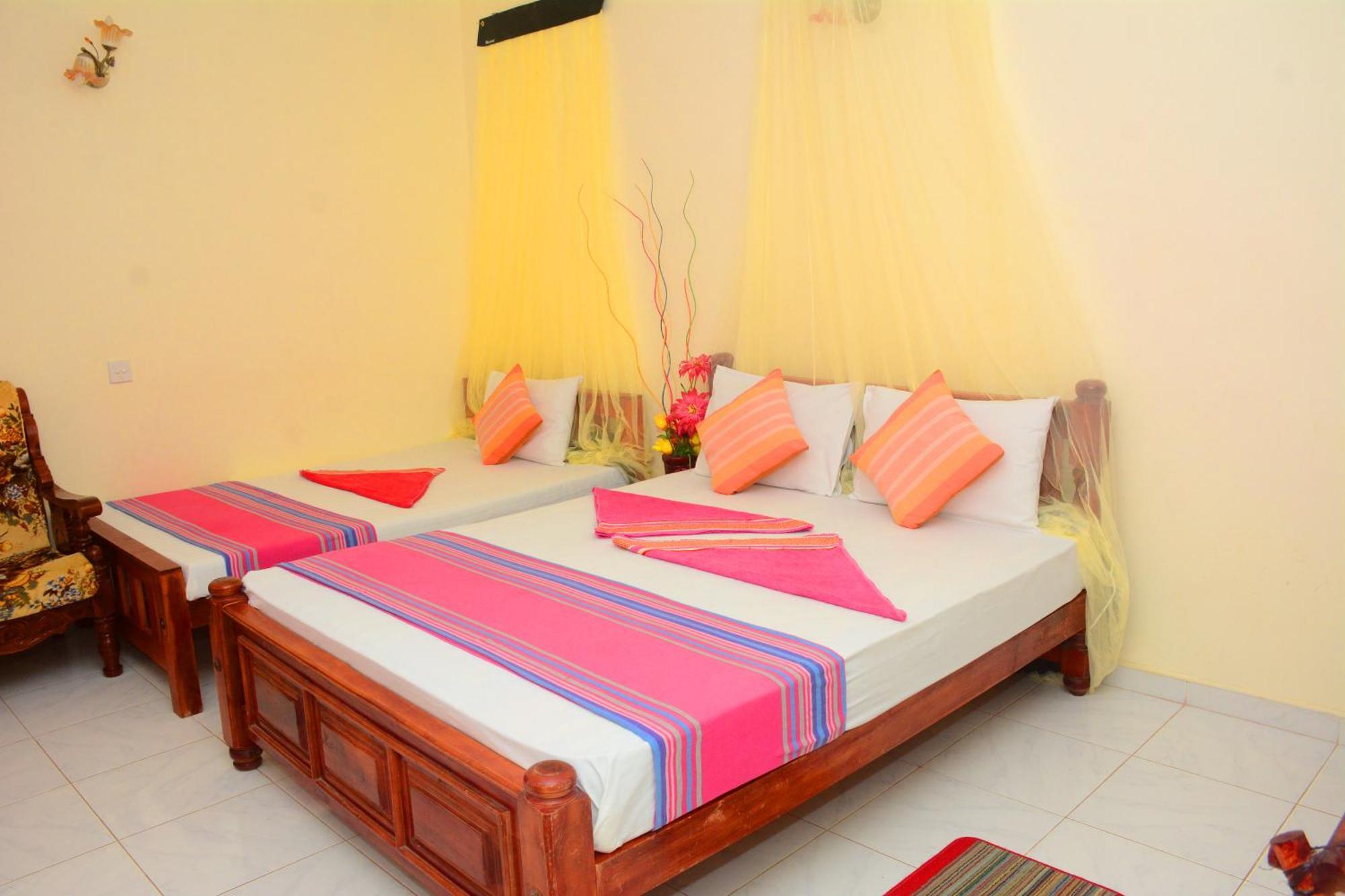 Tissa Rainbow Guest & Yala Hotel Tissamaharama Exterior foto
